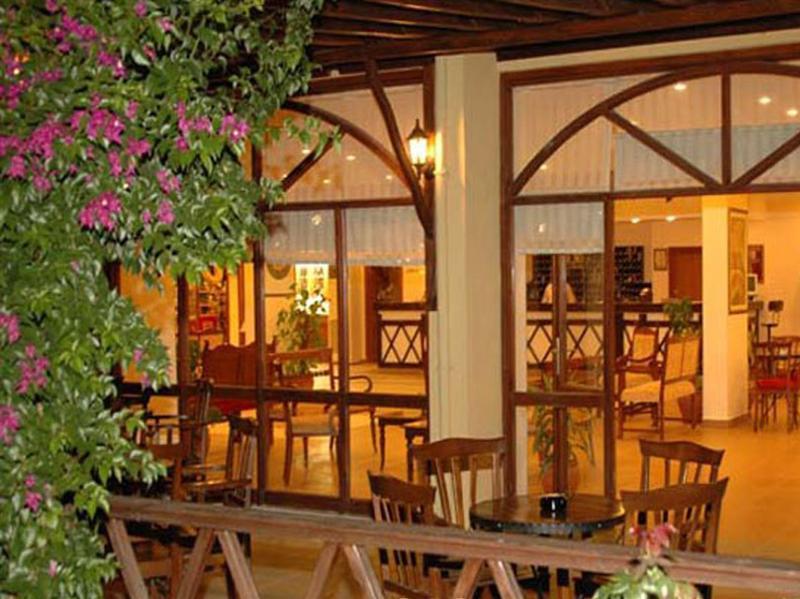 Hotel Titan Garden Ultra All Inclusive โคนัคคลึ ภายนอก รูปภาพ